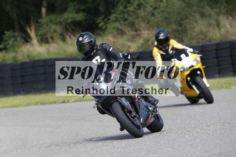 Archiv-2025/42 07.08.2025 Peter Studer Girls Day ADR/Gruppe pink/13